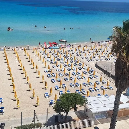 Апартаменты L'eco Del Mare