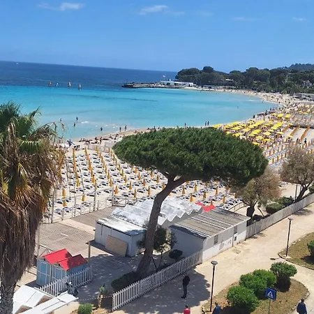 L'eco Del Mare Apartment *