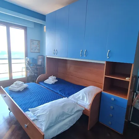 L'eco Del Mare Apartment *